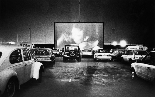 Drive-In-Movie-Theater-photo