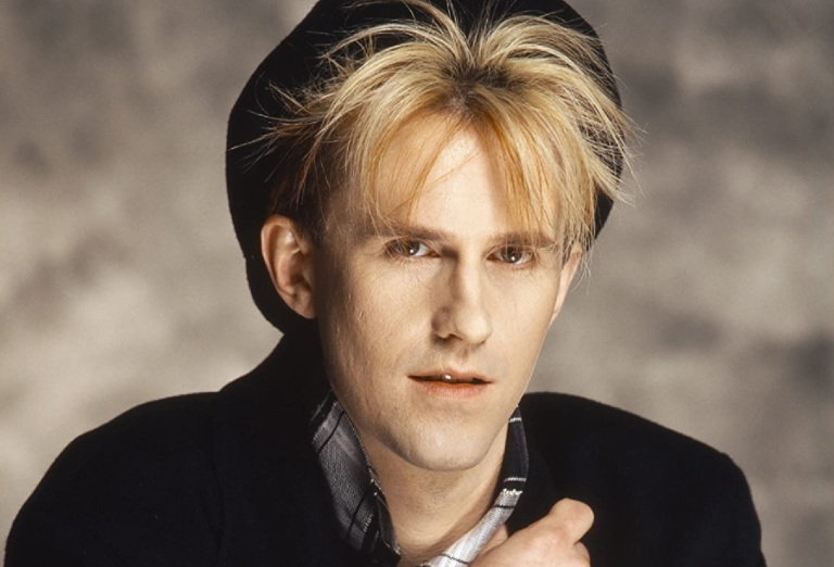 Howard Jones "Things Can Only Get Better" Give Me Five